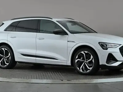 Used Audi e-tron Black Edition 300 kW (408 HP) 2022 White SUV