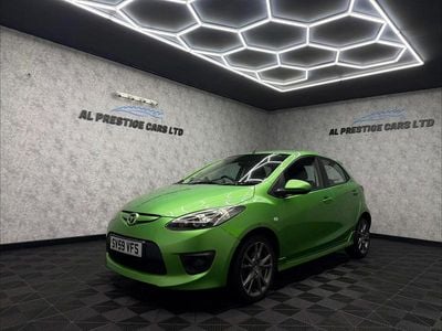 Begagnad Mazda 2 2009 Grön Halvkombi