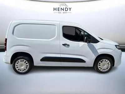 Ny Vauxhall Combo S 128 HK (94 kW) 2026 Vit Minibuss