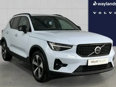 Used Volvo XC40 Plus 194 HP (142 kW) 2025 Blue SUV