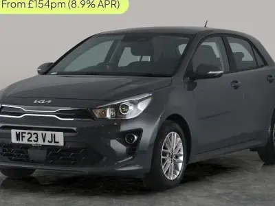 Begagnad Kia Rio Air 84 HK (61 kW) 2022 Grå Halvkombi