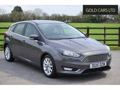 Used Ford Focus Titanium 125 HP (91 kW) 2015 Grey Hatchback