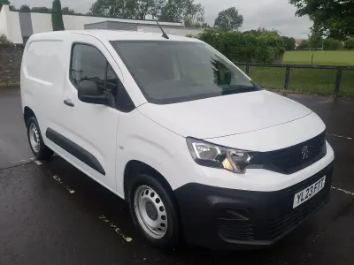 Used Peugeot Partner Premium 102 HP (75 kW) 2023 White MPV