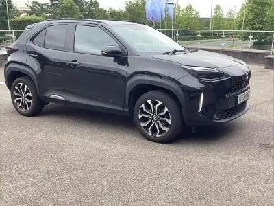 Used Toyota Yaris Cross Design 114 HP (83 kW) 2023 Black SUV