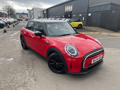 Used Mini Cooper Exclusive 134 HP (98 kW) 2024 Red Hatchback