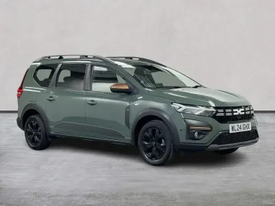 Used Dacia Jogger Extreme 110 HP (80 kW) 2024 Green MPV