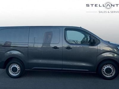 Used Vauxhall Vivaro S 118 HP (86 kW) 2021 Blue MPV