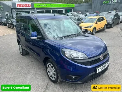 Käytetty Fiat Doblò 2021 Sininen Tila-auto