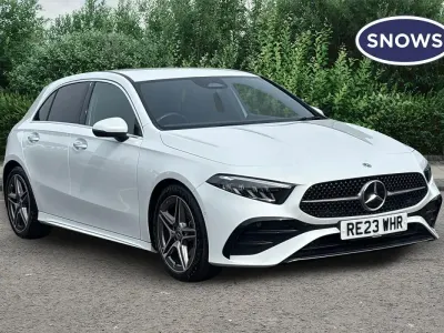 Begagnad Mercedes A180 AMG line 136 HK (100 kW) 2023 Vit