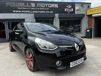 Begagnad Renault Clio IV Dynamique 90 HK (66 kW) 2013 Svart Halvkombi