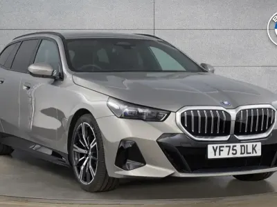 Begagnad BMW 530e M Sport 295 HK (216 kW) 2025 Grå Kombi