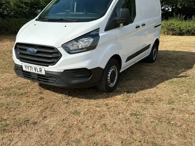 Used Ford Transit Custom 105 HP (77 kW) 2022 White Van