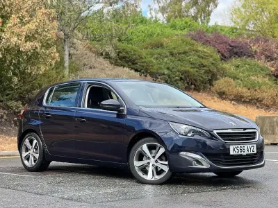 Used Peugeot 308 Allure 128 HP (94 kW) 2016 Blue Hatchback