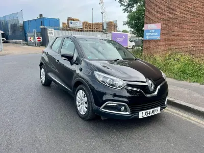 Used Renault Captur Expression+ 90 HP (66 kW) 2014 Black SUV