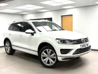 Used VW Touareg R-line 262 HP (192 kW) 2016 White SUV
