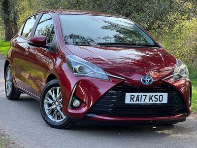 Used Toyota Yaris Hybrid 2017 Red Hatchback