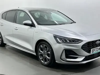 Used Ford Focus ST-Line 125 HP (91 kW) 2022 Silver Hatchback