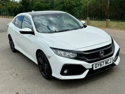 Used Honda Civic EX 2017 White Hatchback