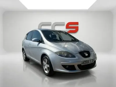 Begagnad Seat Toledo Sport 105 HK (77 kW) 2005 Grå Halvkombi