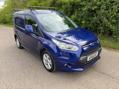 Usado Ford Transit Connect Limited 120 HP (88 kW) 2017 Azul Monovolume