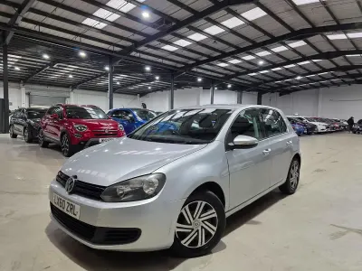 Usado VW Golf VI S 122 HP (89 kW) 2010 Prateado Citadino