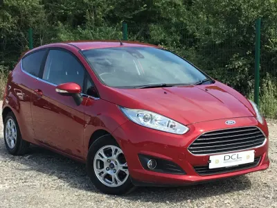 Used Ford Fiesta Zetec 95 HP (69 kW) 2015 Red Hatchback