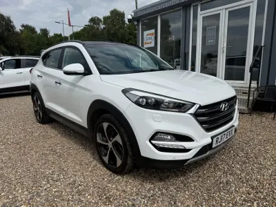 Used Hyundai Tucson Premium SE 185 HP (136 kW) 2017 White SUV