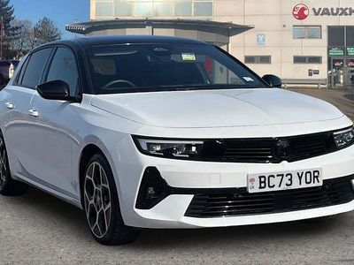 Used Vauxhall Astra Ultimate 131 HP (96 kW) 2024 White Hatchback
