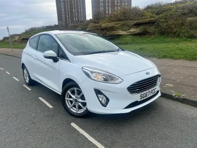 Used Ford Fiesta Zetec 2017 White Hatchback