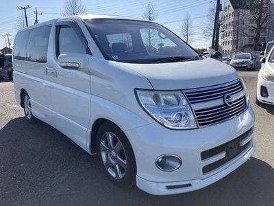 Used Nissan Elgrand 2008 White