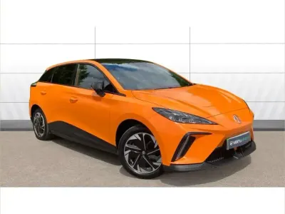 Used MG MG4 EV Trophy 150 kW (204 HP) 2023 Orange Hatchback