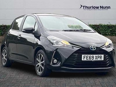 Used Toyota Yaris Hybrid 100 HP (73 kW) 2019 Black Hatchback