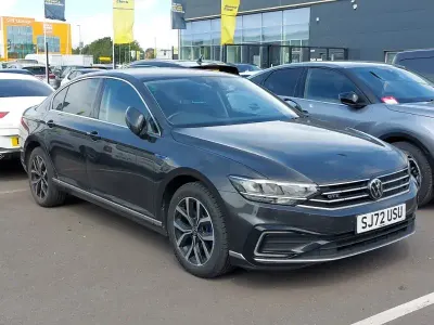 Used VW Passat GTE 218 HP (160 kW) 2022 Grey Estate