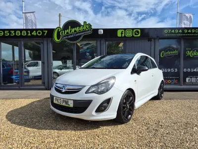 Used Vauxhall Corsa Edition 88 HP (64 kW) 2013 White Hatchback