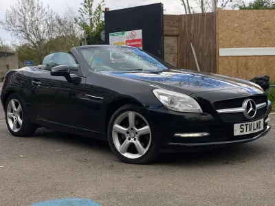 Usado Mercedes SLK200 184 HP (135 kW) 2011 Preto Cabrios