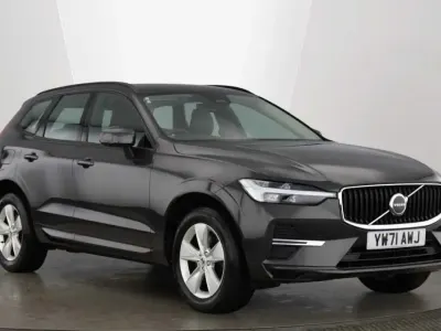 Used Volvo XC60 Momentum 197 HP (144 kW) 2022 Grey SUV