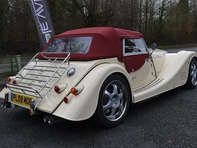 Used Morgan Plus 8 367 HP (269 kW) 2013 Cream Cabriolet