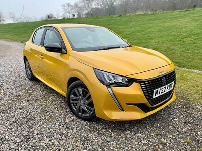 Used Peugeot 208 Active Premium 75 HP (55 kW) 2022 Yellow Hatchback