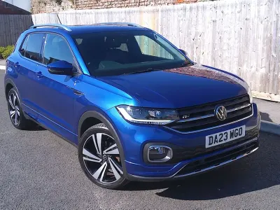 Usado VW T-Cross R-line 110 CV (80 kW) 2023 Azul SUV