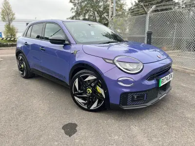 Used Abarth 600e Scorpionissima 205 kW (280 HP) 2025 Green SUV