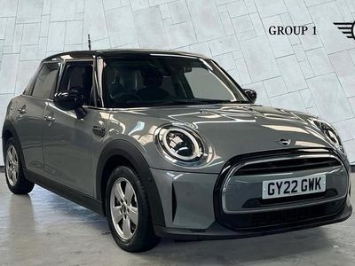 Begagnad Mini Cooper Classic 136 HK (100 kW) 2022 Grå Halvkombi