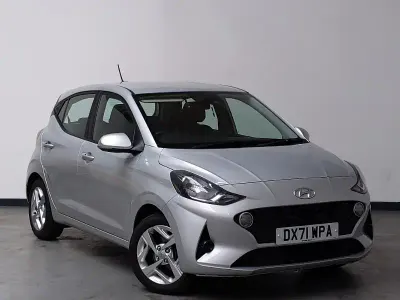 Used Hyundai i10 SE 67 HP (49 kW) 2021 Silver Hatchback