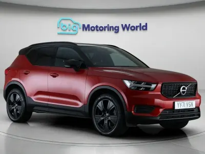Used Volvo XC40 Plus 211 HP (155 kW) 2021 Red SUV