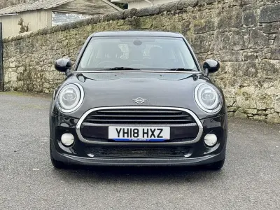 Usado Mini Cooper Hatch 136 HP (100 kW) 2018 Preto Citadino