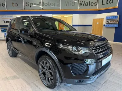 Used Land Rover Discovery 5 Landmark 180 HP (132 kW) 2018 Black SUV