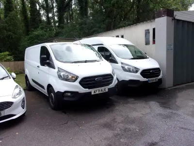 Used Ford Transit Custom 105 HP (77 kW) 2021 White Van