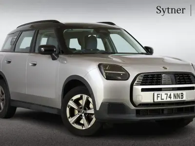 Używany Mini Countryman 168 KM (123 kW) 2024 Srebrny SUV