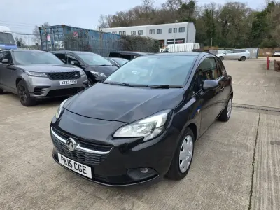 Usado Vauxhall Corsa Design Edition 70 CV (51 kW) 2015 Negro Utilitario