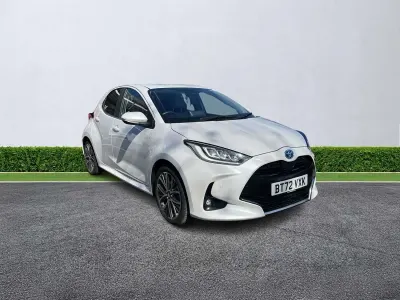 Second-hand Toyota Yaris Hybrid 116 CP (85 kW) 2022 Alb Hatchback