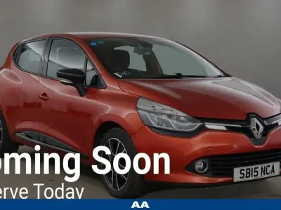 Used Renault Clio Dynamique 75 HP (55 kW) 2015 Red Hatchback